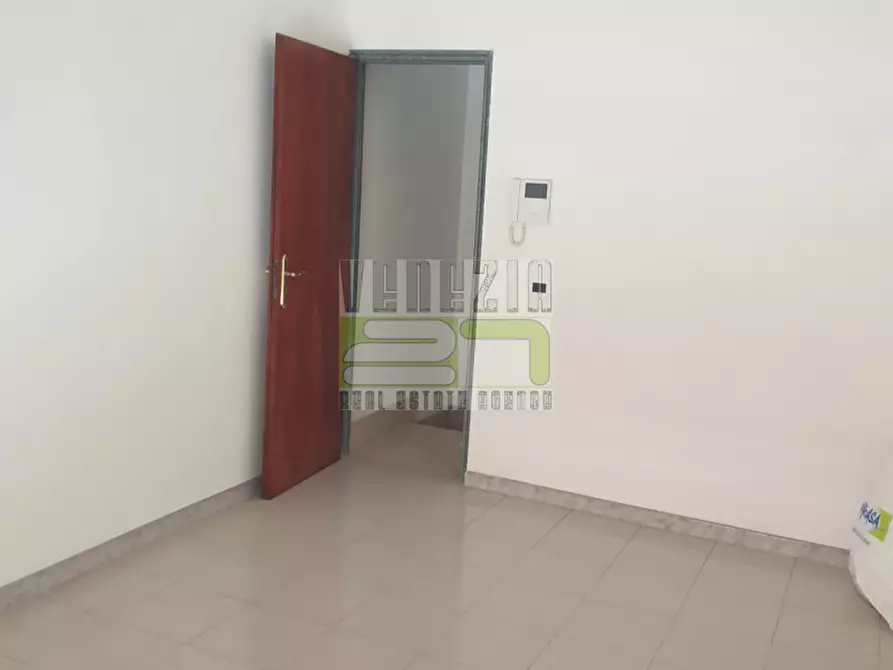 Immagine 9 di Casa indipendente in vendita  in via foscolo a Avola