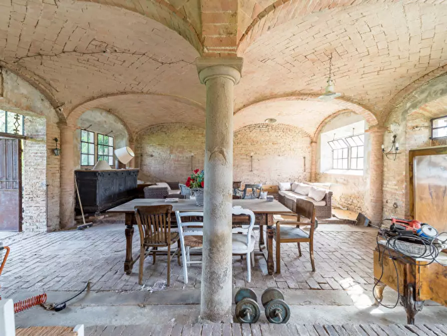 Immagine 2 di Rustico / casale in vendita  in Via Nazionale Lemignano a Collecchio