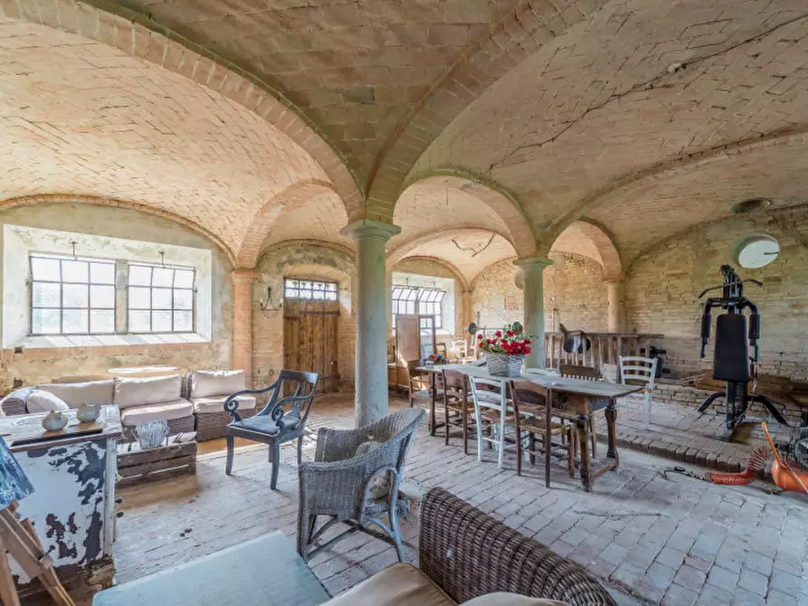 Immagine 3 di Rustico / casale in vendita  in Via Nazionale Lemignano a Collecchio