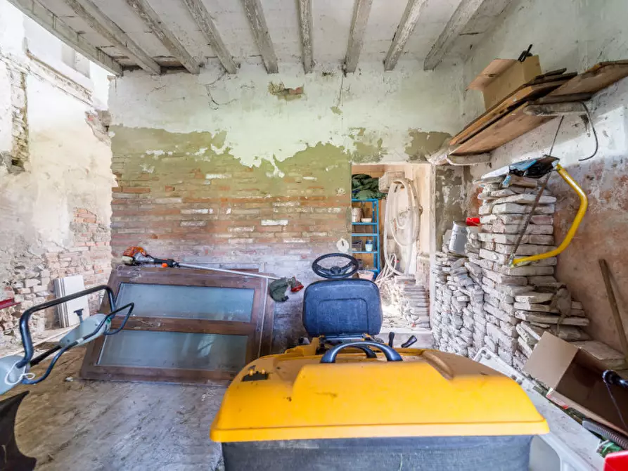 Immagine 9 di Rustico / casale in vendita  in Via Nazionale Lemignano a Collecchio