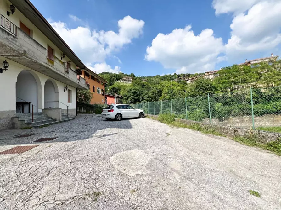 Immagine 13 di Appartamento in vendita  in via gazzane 47 a Brione