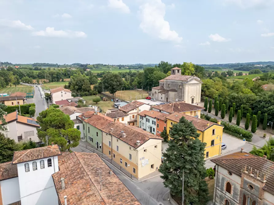 Immagine 1 di Appartamento in vendita  in Via Bandiera 1 a Castelnuovo Del Garda