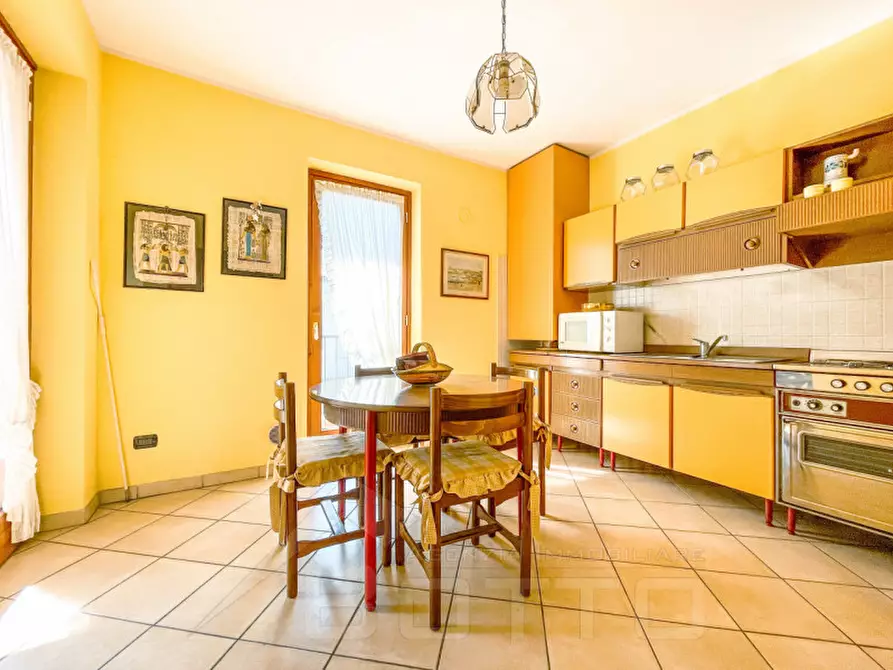 Immagine 3 di Appartamento in vendita  in via San Carlo n 32 a Suno