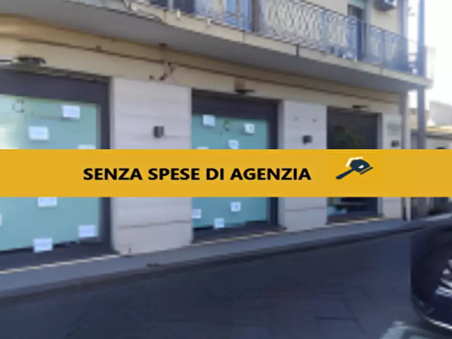 Immagine 1 di Negozio in vendita  in via Gramsci n. 213 a Riposto