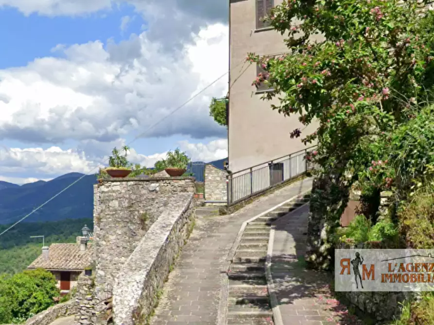 Immagine 4 di Villa in vendita  in Vasciano a Stroncone