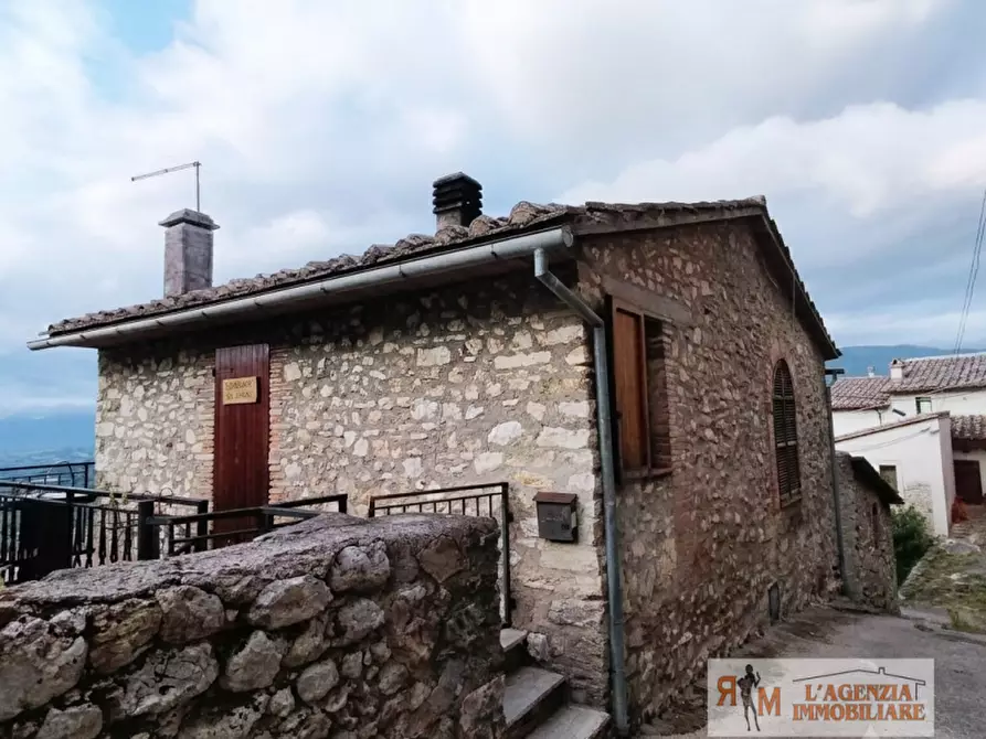 Immagine 6 di Villa in vendita  in Vasciano a Stroncone