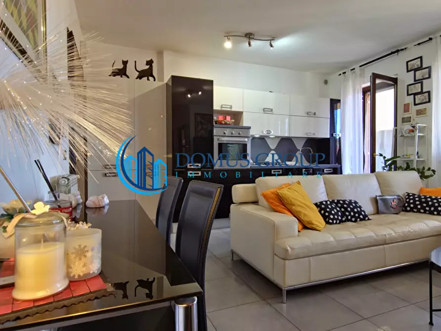 Immagine 8 di Attico in vendita  in Via Abbiategrasso, a Roma