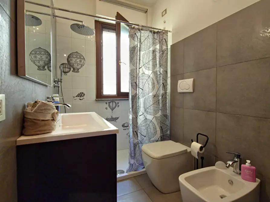 Immagine 27 di Attico in vendita  in Via Abbiategrasso, a Roma