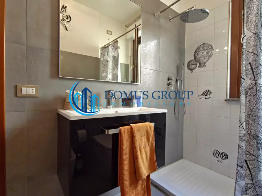 Immagine 27 di Attico in vendita  in Via Abbiategrasso, a Roma