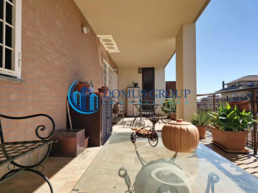 Immagine 38 di Attico in vendita  in Via Abbiategrasso, a Roma