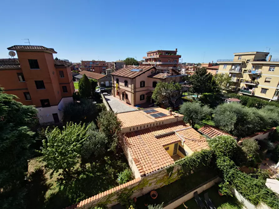 Immagine 43 di Attico in vendita  in Via Abbiategrasso, a Roma