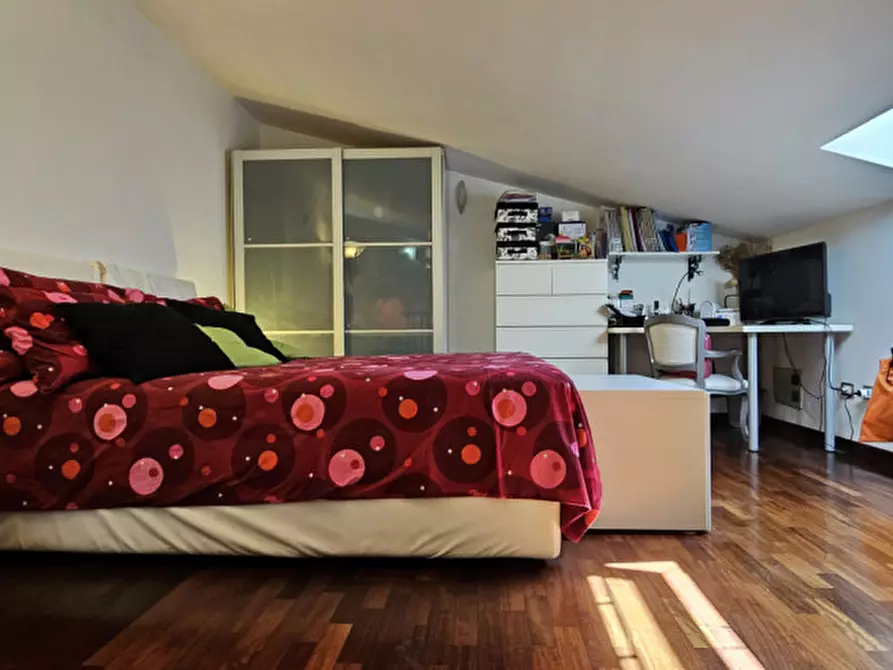 Immagine 49 di Attico in vendita  in Via Abbiategrasso, a Roma