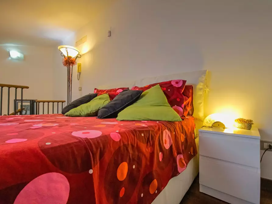 Immagine 56 di Attico in vendita  in Via Abbiategrasso, a Roma