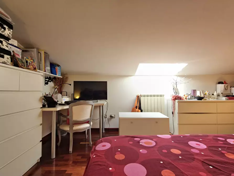 Immagine 57 di Attico in vendita  in Via Abbiategrasso, a Roma