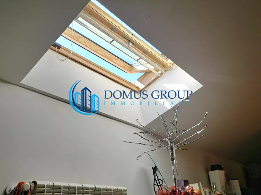 Immagine 57 di Attico in vendita  in Via Abbiategrasso, a Roma