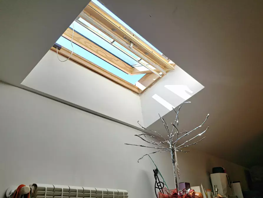 Immagine 58 di Attico in vendita  in Via Abbiategrasso, a Roma