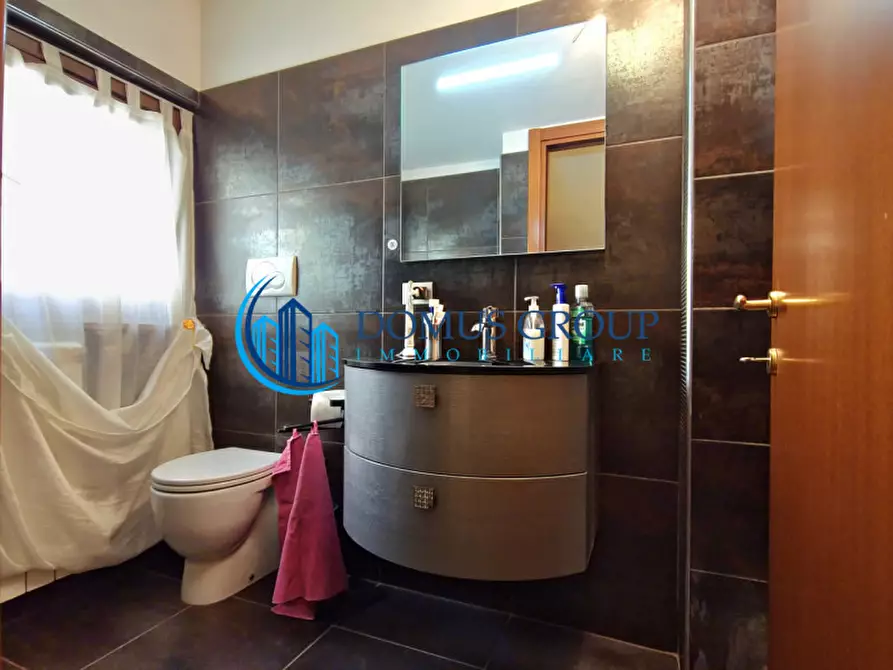 Immagine 60 di Attico in vendita  in Via Abbiategrasso, a Roma