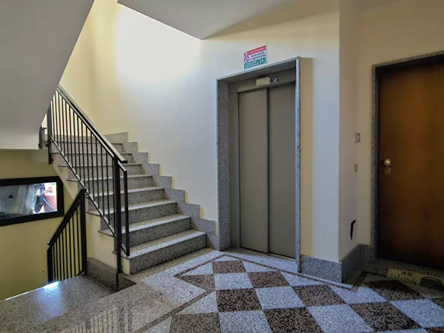 Immagine 74 di Attico in vendita  in Via Abbiategrasso, a Roma