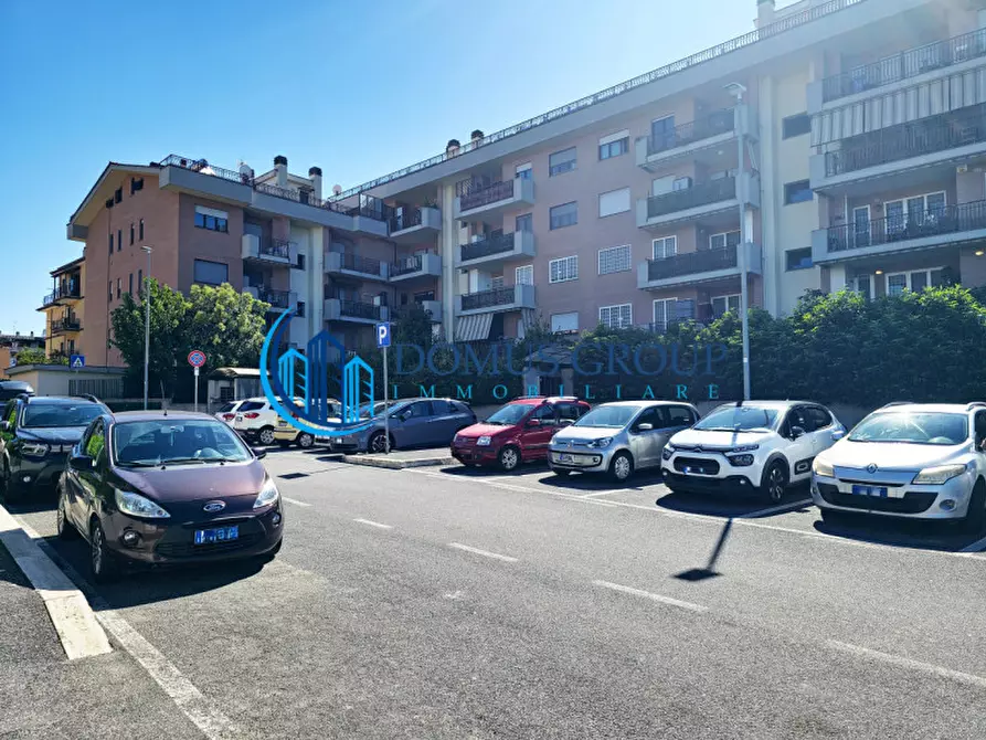 Immagine 77 di Attico in vendita  in Via Abbiategrasso, a Roma