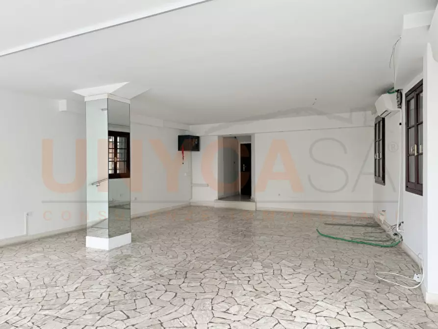 Immagine 4 di Negozio in affitto  in Via Roma a Montegalda