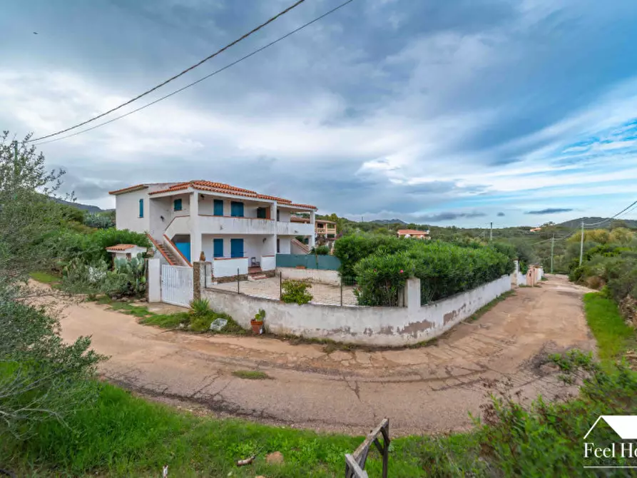 Immagine 2 di Casa bifamiliare in vendita  in Via delle Attinie a Olbia