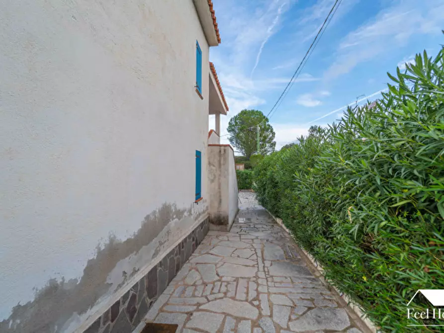 Immagine 41 di Casa bifamiliare in vendita  in Via delle Attinie a Olbia