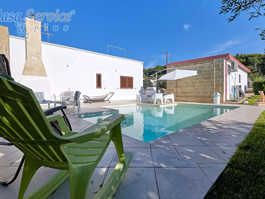 Immagine 2 di Villa in vendita  in Via Scalelle a Gallipoli