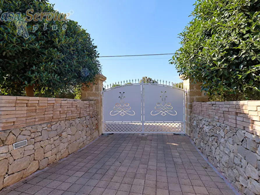 Immagine 34 di Villa in vendita  in Via Scalelle a Gallipoli