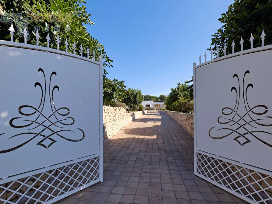 Immagine 35 di Villa in vendita  in Via Scalelle a Gallipoli