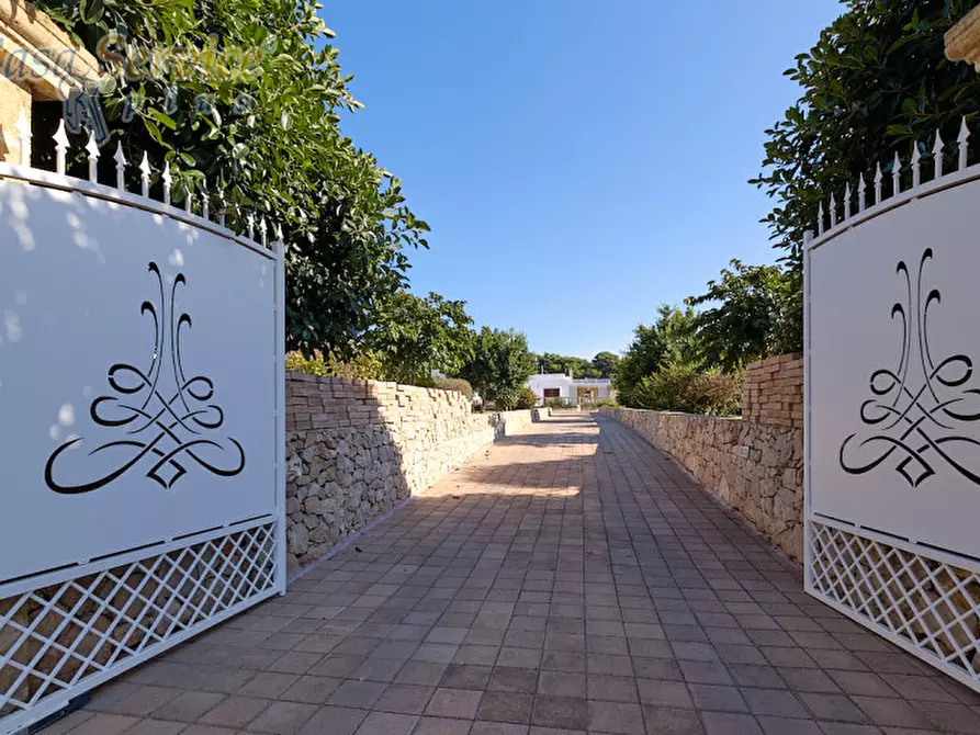 Immagine 36 di Villa in vendita  in Via Scalelle a Gallipoli