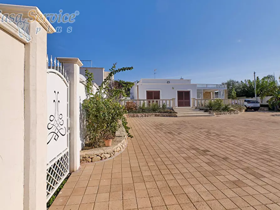 Immagine 41 di Villa in vendita  in Via Scalelle a Gallipoli