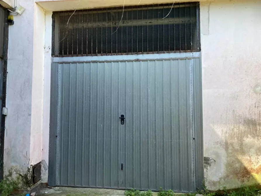 Immagine 6 di Garage in vendita  in Via Candido De Angelis a Anzio