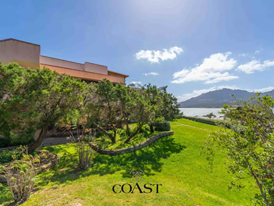 Immagine 33 di Appartamento in vendita  in Punta Asfodeli a Olbia