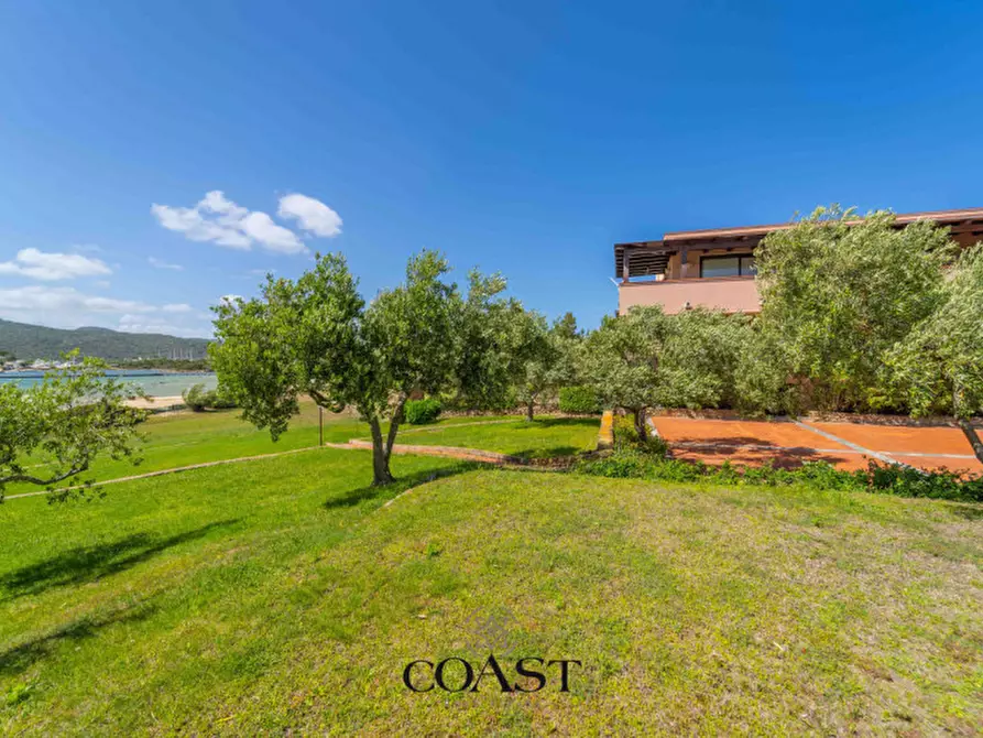 Immagine 34 di Appartamento in vendita  in Punta Asfodeli a Olbia