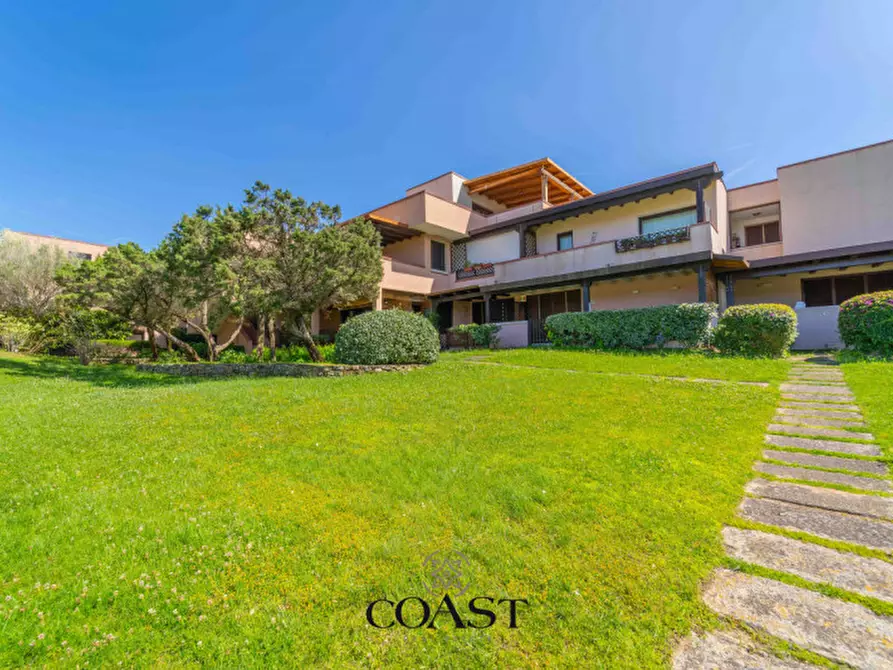 Immagine 40 di Appartamento in vendita  in Punta Asfodeli a Olbia