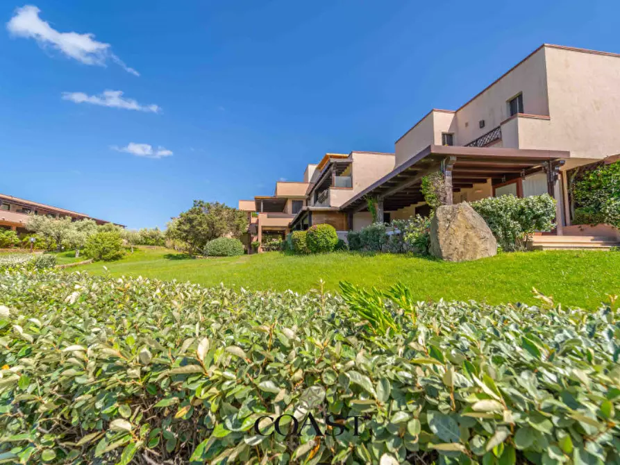 Immagine 41 di Appartamento in vendita  in Punta Asfodeli a Olbia