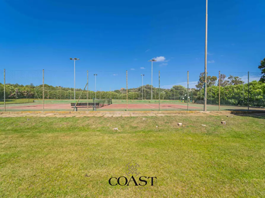 Immagine 54 di Appartamento in vendita  in Punta Asfodeli a Olbia