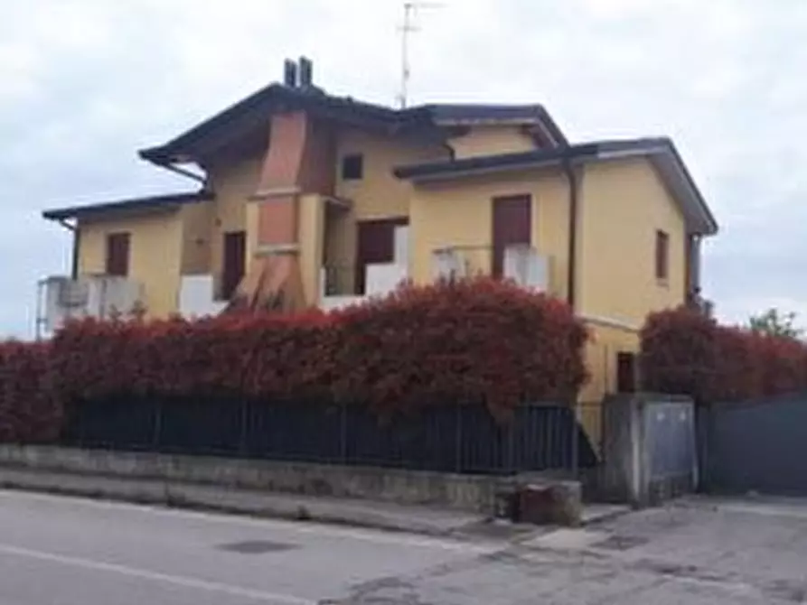 Immagine 1 di Appartamento in vendita  in Via Croda Granda, 10 a Spresiano