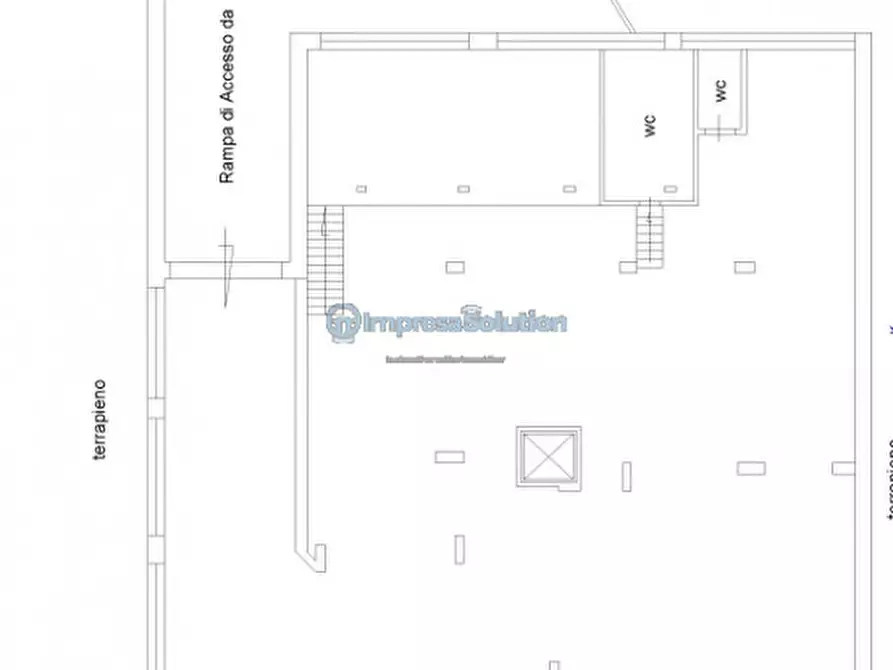 Immagine 19 di Negozio in affitto  in Via Paolo della Valle a Napoli