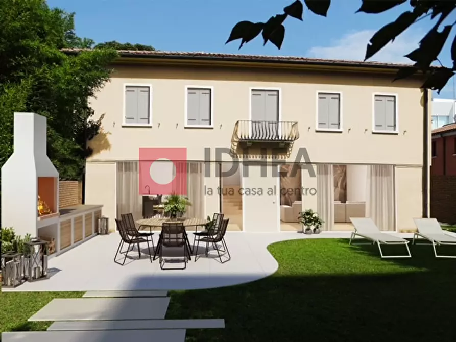 Immagine 2 di Casa indipendente in vendita  in viale vittorio veneto 1 a Treviso