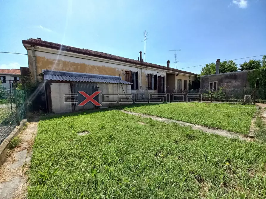 Immagine 2 di Casa indipendente in vendita  in Via G. Matteotti n. 20 bis - Cavarzere (VE) a Cavarzere