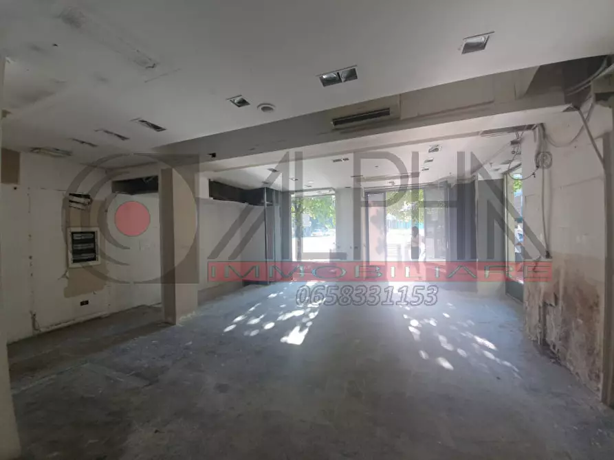 Immagine 10 di Negozio in affitto  in PIAZZA DELLA RADIO a Roma