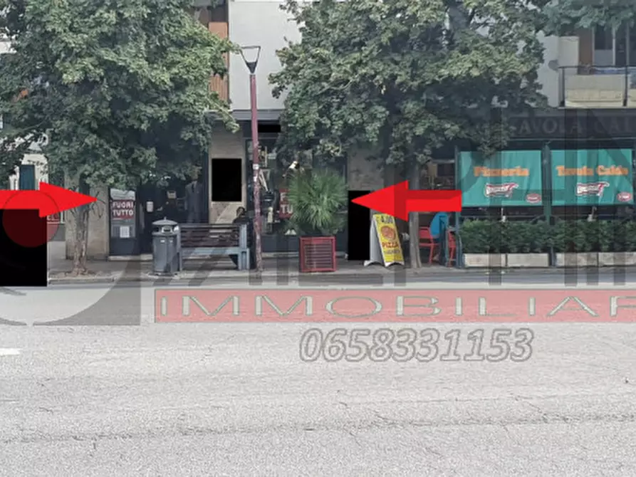 Immagine 16 di Negozio in affitto  in PIAZZA DELLA RADIO a Roma