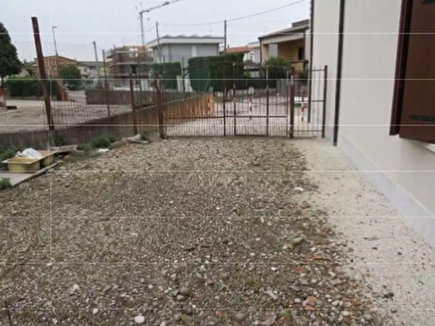 Immagine 14 di Capannone industriale in vendita  in VIA CADUTI DI NASSIRIYA a Isola Rizza