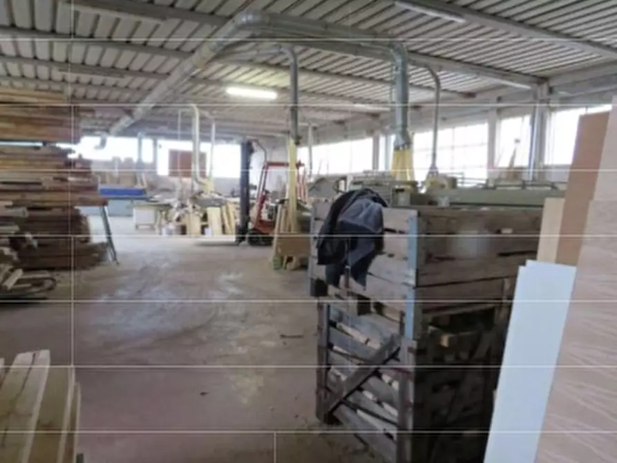 Immagine 29 di Capannone industriale in vendita  in VIA CADUTI DI NASSIRIYA a Isola Rizza