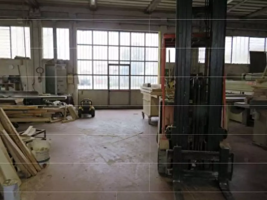 Immagine 40 di Capannone industriale in vendita  in VIA CADUTI DI NASSIRIYA a Isola Rizza