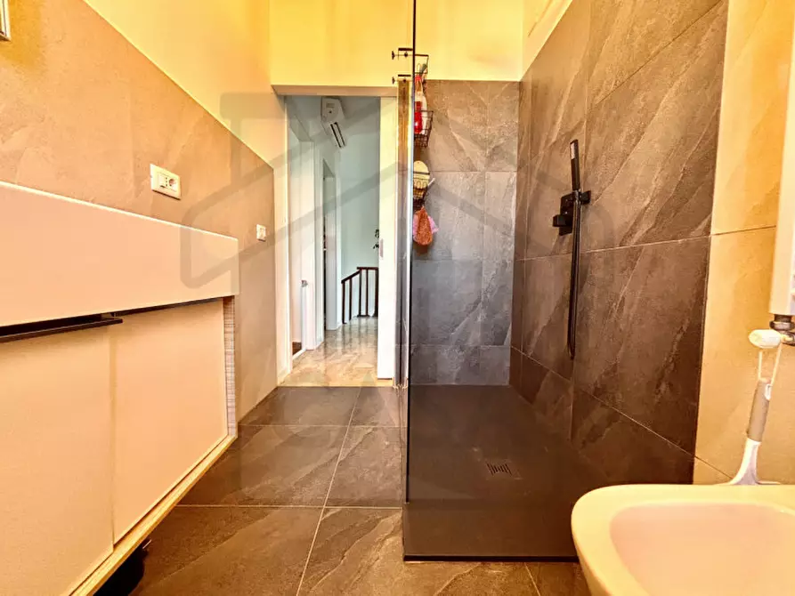 Immagine 12 di Casa bifamiliare in vendita  in Via Monte Cinto a Abano Terme