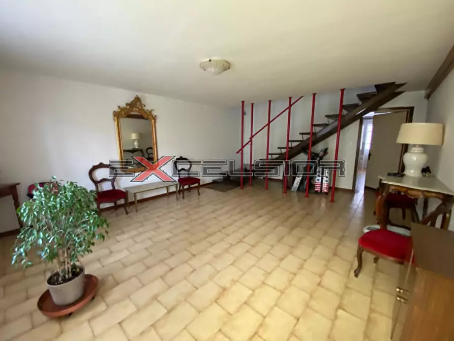 Immagine 1 di Casa bifamiliare in vendita  in C.SO Giuseppe Mazzini 7 a Adria