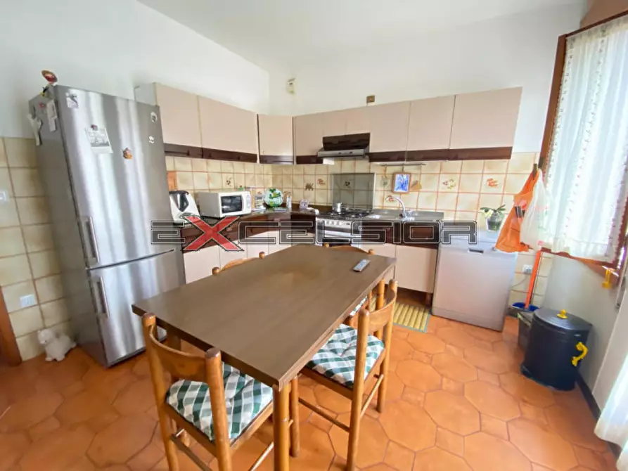 Immagine 4 di Casa bifamiliare in vendita  in C.SO Giuseppe Mazzini 7 a Adria