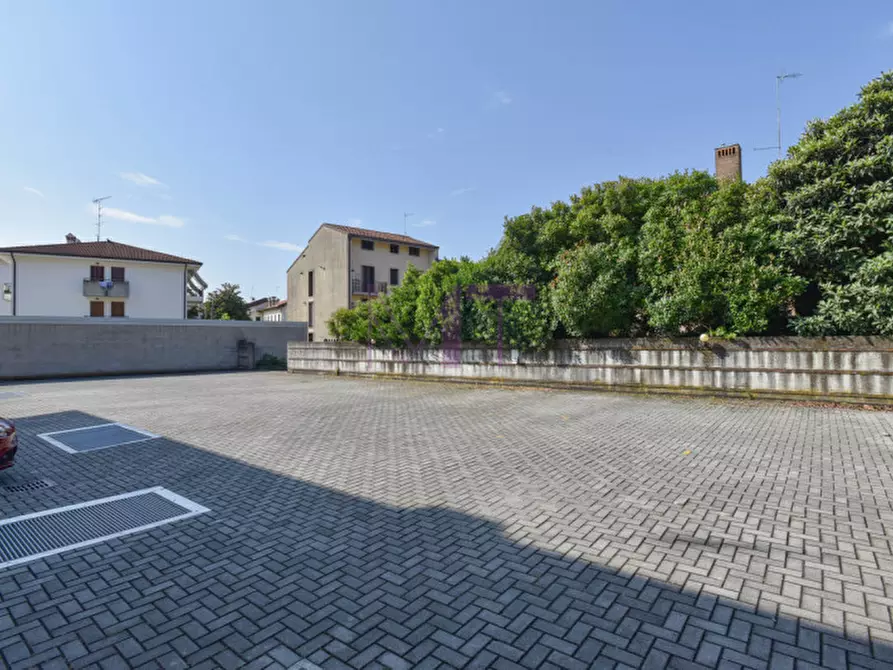 Immagine 12 di Ufficio in vendita  in Viale Venezia Giulia a Cormons